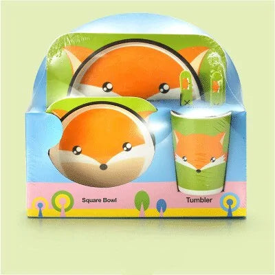 Children's Eco-Friendly Bamboo Fiber Dishes Towed To Adventure