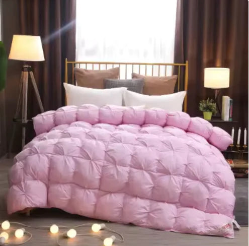 Elegant Luxe Goose Down Quilt: Quilted Cotton Comforter Towed To Adventure