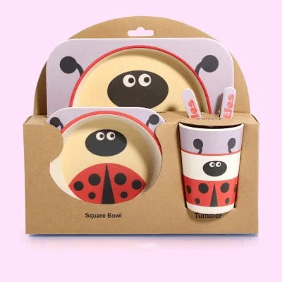 Children's Eco-Friendly Bamboo Fiber Dishes Towed To Adventure