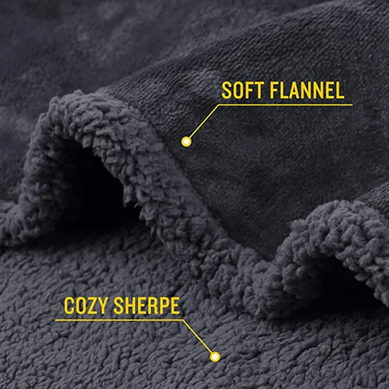 Waterproof Pet Blanket Towed To Adventure