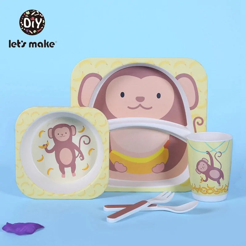 Children's Eco-Friendly Bamboo Fiber Dishes Towed To Adventure