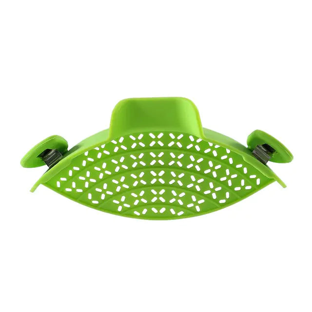 Silicone Clip-on Pan Pot Strainer Towed To Adventure